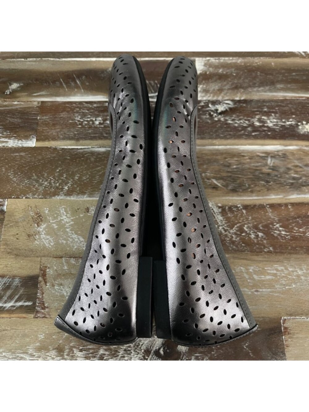 Vionic Womens Robyn II Perforated Leather Ballet Flats 7.5W Metallic Classic - Picture 9 of 14